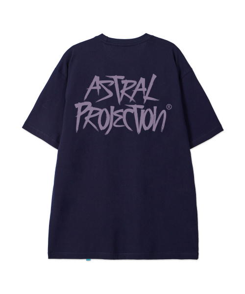 ASTRAL PROJECTION（アストラルプロジェクション）の「[グラフィティ]コットンルーズフィット半袖Tシャツ_スペースネイビー（Tシャツ/カットソー・メンズ・その他・LARGE/MEDIUM/X-LARGE/XX-LARGE）」の3枚目の写真