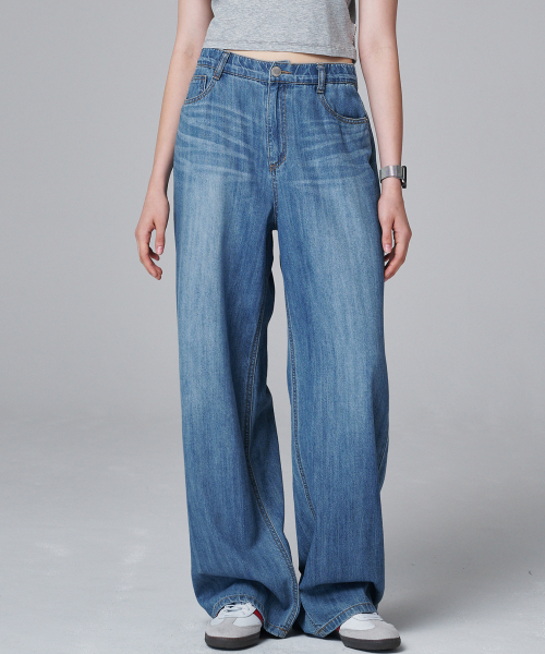 MALOUPE（マロップ）の「9141 ソフト軽量ワイドデニムパンツ (ミディアムインディゴ)（デニムパンツ・レディース・インディゴブルー・26/28/30）」の2枚目の写真