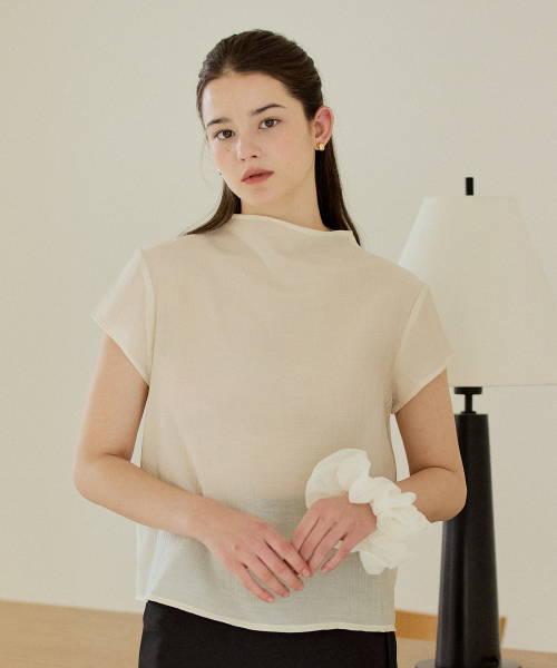 YUPPE（ヨッペ）の「PLEATED CAP SHIRT_IVORY（シャツ/ブラウス・レディース・その他・FREE）」の6枚目の写真
