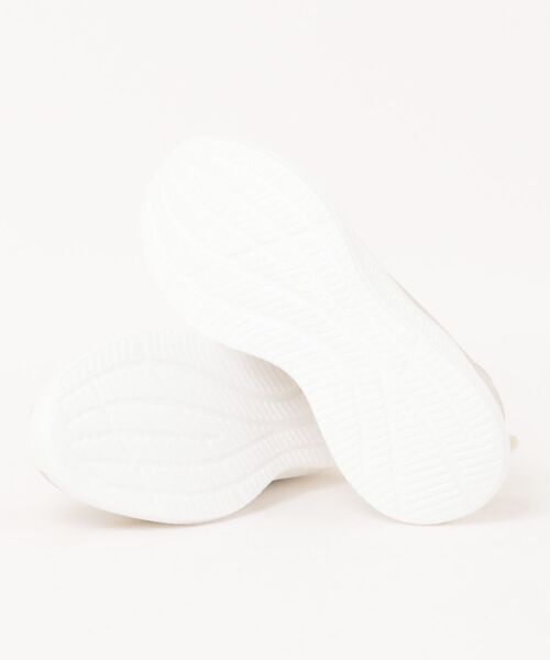 BETTY CLUB（ベティクラブ）の「chocoZAP (チョコザップ) 超軽量 スリッポンメッシュスニーカー（スニーカー・レディース・ブラック/ベージュ/ネイビー・22.5cm/23.0cm/23.5cm/24.0cm/24.5cm）」の8枚目の写真