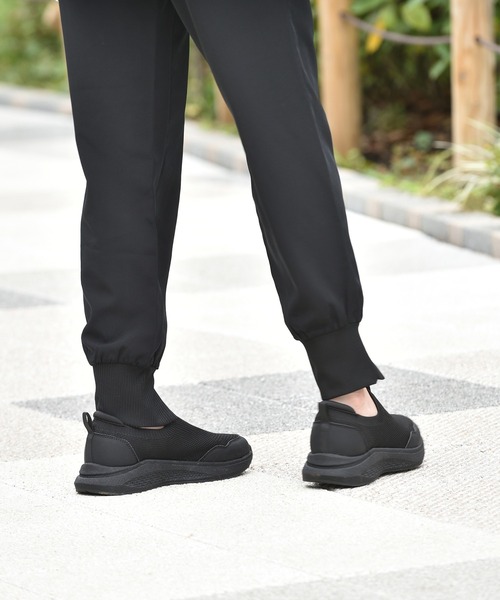 BETTY CLUB（ベティクラブ）の「chocoZAP (チョコザップ) 超軽量 スリッポンメッシュスニーカー（スニーカー・レディース・ブラック/ベージュ/ネイビー・22.5cm/23.0cm/23.5cm/24.0cm/24.5cm）」の12枚目の写真