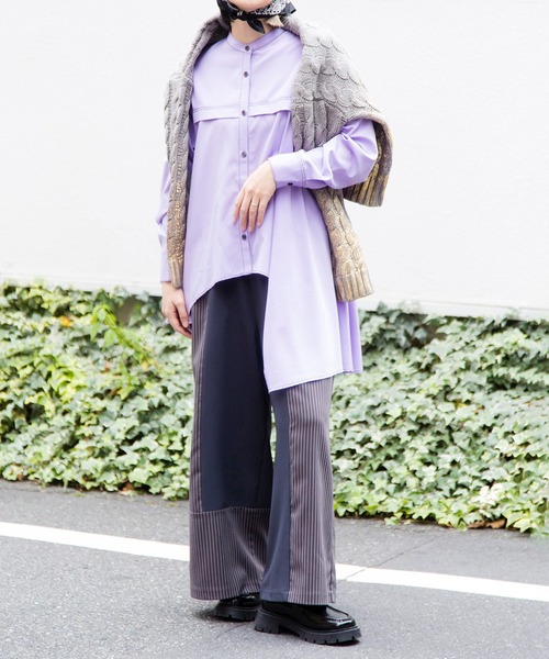 OSMOSIS（オズモーシス）の「アシンメトリーフレアーブラウス（シャツ/ブラウス・レディース・ライトパープル/ブラック/アイボリー・ONE SIZE）」の4枚目の写真