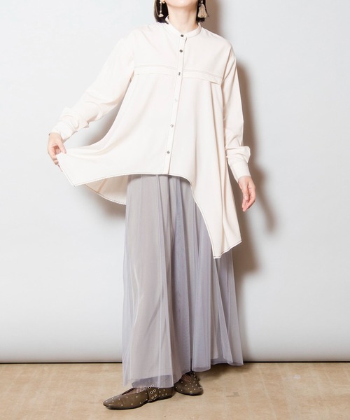 OSMOSIS（オズモーシス）の「アシンメトリーフレアーブラウス（シャツ/ブラウス・レディース・ライトパープル/ブラック/アイボリー・ONE SIZE）」の13枚目の写真