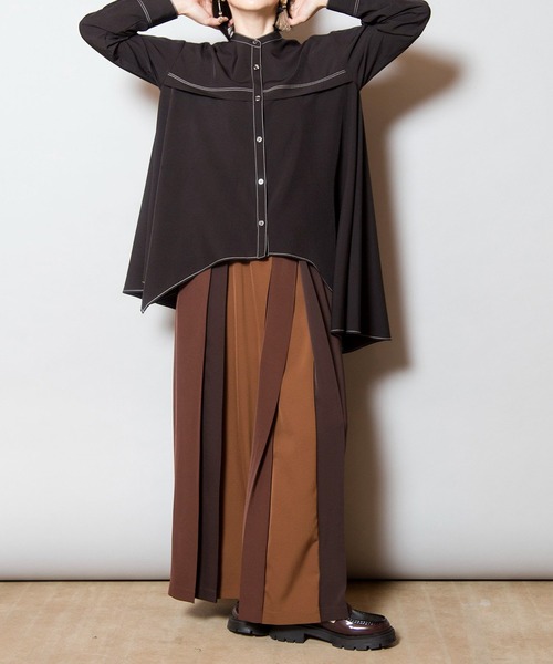 OSMOSIS（オズモーシス）の「アシンメトリーフレアーブラウス（シャツ/ブラウス・レディース・ライトパープル/ブラック/アイボリー・ONE SIZE）」の20枚目の写真