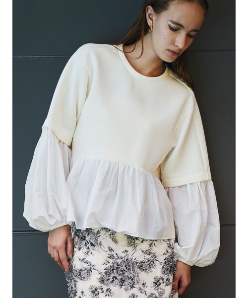 ELENDEEK（エレンディーク）の「タフタペプラムカットソー（Tシャツ/カットソー・レディース・オフホワイト/グレー/ネイビー・FREE）」の8枚目の写真