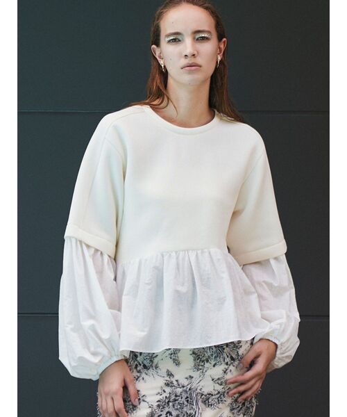 ELENDEEK（エレンディーク）の「タフタペプラムカットソー（Tシャツ/カットソー・レディース・オフホワイト/グレー/ネイビー・FREE）」の9枚目の写真