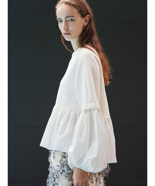 ELENDEEK（エレンディーク）の「タフタペプラムカットソー（Tシャツ/カットソー・レディース・オフホワイト/グレー/ネイビー・FREE）」の10枚目の写真