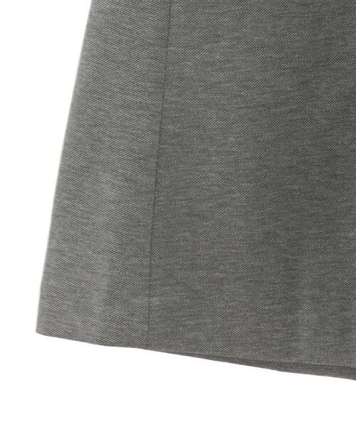 LOGEMENT DE CLAIRE(ロジュモンドクレール)の「Vネックスリーブレスワンピース(ワンピース・レディース・ネイビー/ブラウン/グレー・FREE)」の15枚目の写真