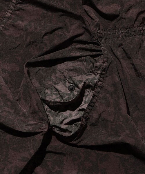 BEAMS PLUS(ビームスプラス)の「MIL Smock Camo Print Garment Dye(ブルゾン・メンズ・イエロー/ブラウン・X-LARGE/LARGE/MEDIUM/SMALL)」の7枚目の写真