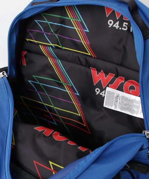 JANSPORT(ジャンスポーツ)の「【JANSPORT】JANSPORT X STRANGER THINGS PACK SQUAWK RADIO - HAWKINS HITMAKER(バックパック/リュック・メンズ・ブルー系その他・FREE)」の4枚目の写真