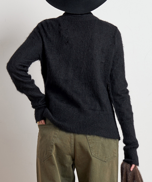 R13（アールサーティーン）の「*【R13/アールサーティーン】ELONGATED SHRUNKEN CREWNECK CARDIGAN（カーディガン/ボレロ・レディース・ブラック・FREE）」の3枚目の写真