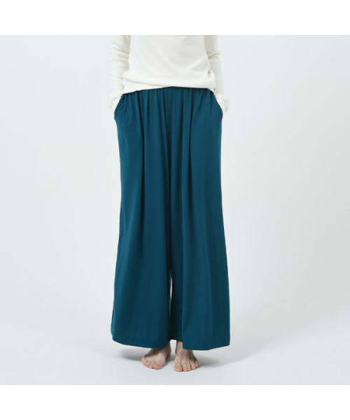 MOCCASOM(モカソン)の「チャランドレープワイドパンツ(MCI4-PT615)(その他パンツ・レディース・グリーン・S/M/L/XS/XXS)」の1枚目の写真