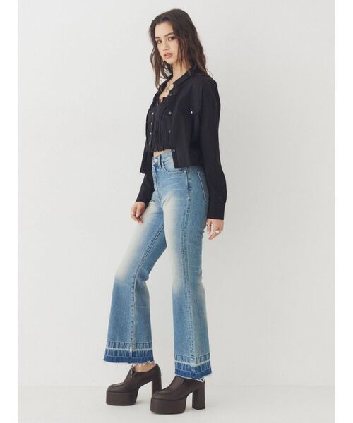 EVRIS(エヴリス)の「アンサンブルショートシャツトップス キャミソールセット(シャツ/ブラウス・レディース・ホワイト/ブルー/ブラック・FREE)」の22枚目の写真