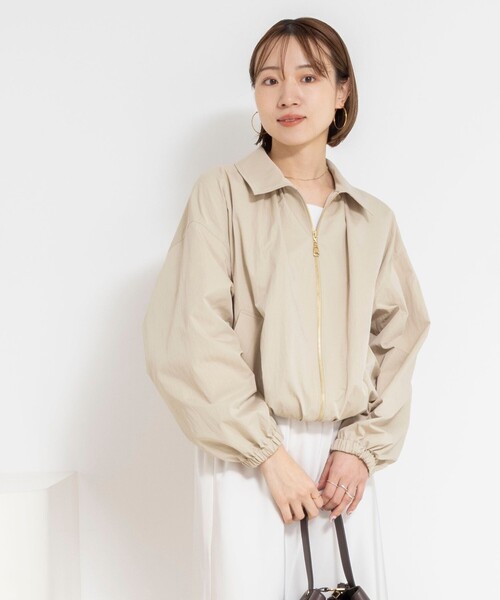 NOLLEY’S Sophi(ノーリーズソフィ)の「ウォッシャブルツイルライトジップアップブルゾン(ブルゾン・レディース・ベージュ/ネイビー・38)」の8枚目の写真