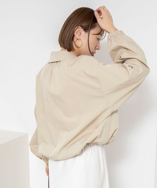 NOLLEY’S Sophi(ノーリーズソフィ)の「ウォッシャブルツイルライトジップアップブルゾン(ブルゾン・レディース・ベージュ/ネイビー・38)」の10枚目の写真