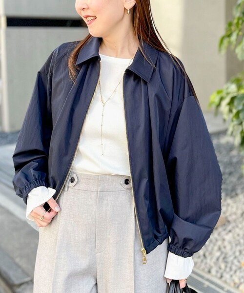 NOLLEY’S Sophi(ノーリーズソフィ)の「ウォッシャブルツイルライトジップアップブルゾン(ブルゾン・レディース・ベージュ/ネイビー・38)」の15枚目の写真