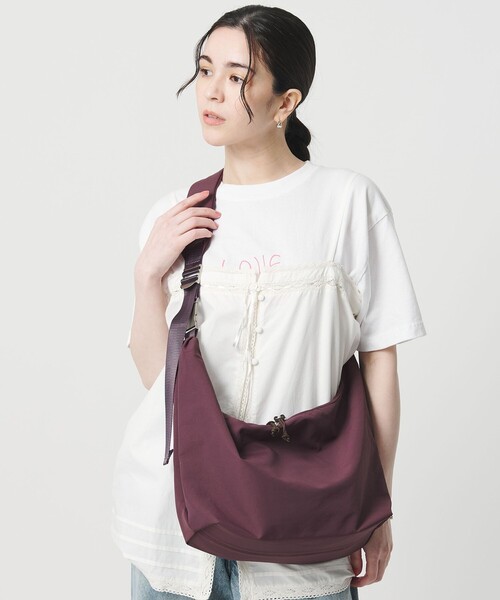 BEAUTY&YOUTH UNITED ARROWS（ビューティーアンドユースユナイテッドアローズ）の「メタル バックル 2WAY ショルダーバッグ（ショルダーバッグ・レディース・ブラック/その他1/ワインレッド・FREE）」の3枚目の写真