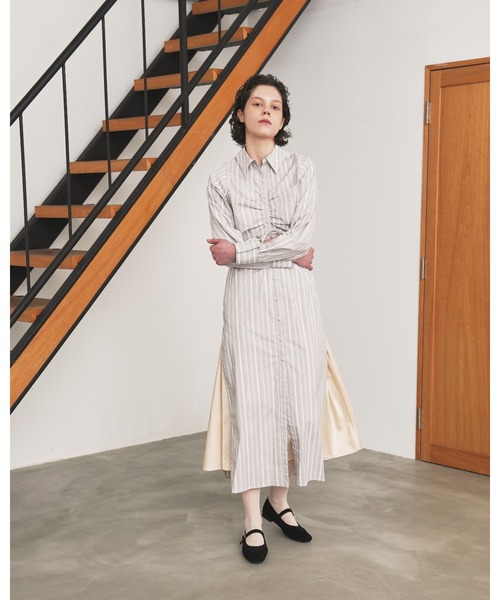 Emma Francis（エマフランシス）の「フラット メリージェーン（パンプス・レディース・オレンジ/ブラック/ブルー/シルバー・24.0cm/23.0cm/22.5cm/23.5cm/22.0cm/25.0cm/24.5cm）」の22枚目の写真