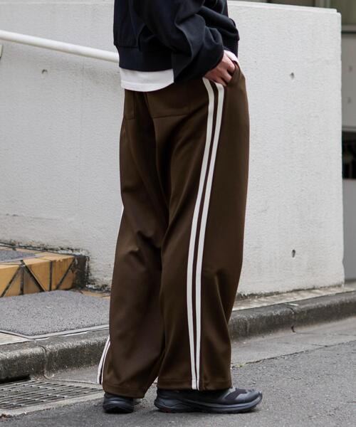 WEGO(ウィゴー)の「WEGO/【26年春夏新作】ライントラックパンツ(その他パンツ・メンズ・オフホワイト/ブラウン/ネイビー・FREE)」の20枚目の写真