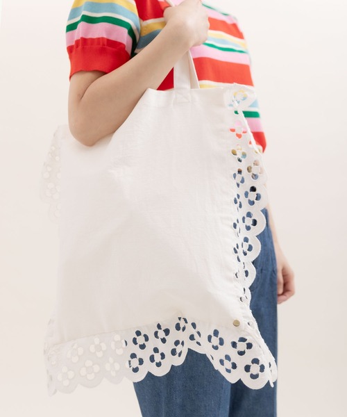 CHILD WOMAN(チャイルドウーマン)の「コットンリネンキャンバス フラワーカットワーク トートBAG(トートバッグ・レディース・ホワイト・FREE)」の11枚目の写真
