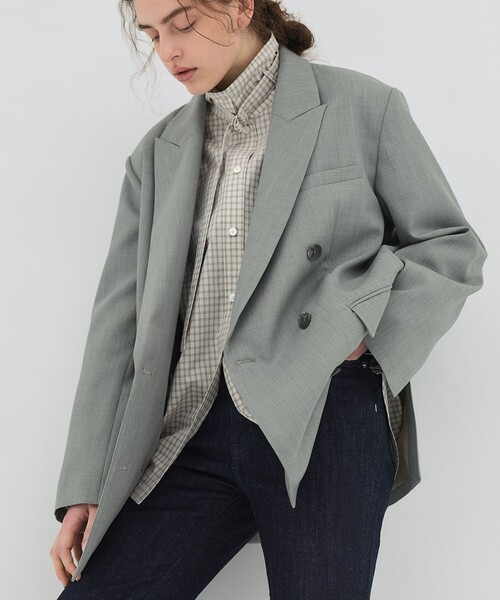 PUBLIC TOKYO（パブリックトウキョウ）の「【2026春新作】ダブルブレストビッグジャケット（テーラードジャケット・レディース・ライトグレー/ネイビー・1/2）」の4枚目の写真