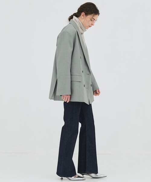 PUBLIC TOKYO（パブリックトウキョウ）の「【2026春新作】ダブルブレストビッグジャケット（テーラードジャケット・レディース・ライトグレー/ネイビー・1/2）」の21枚目の写真