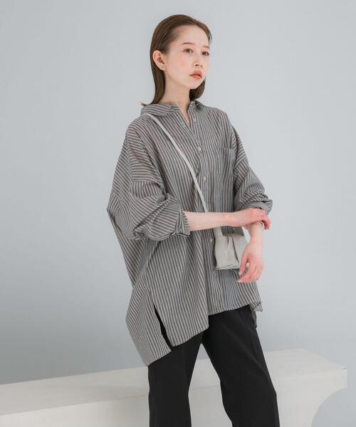URBAN RESEARCH ROSSO WOMEN（アーバンリサーチ　ロッソ）の「『WEB/一部店舗限定』『UR TECH Smart Linen Touch』イージーリネンオーバーシャツ（シャツ/ブラウス・レディース・ブラウン系その他/ライトピンク/ネイビー・FREE）」の2枚目の写真