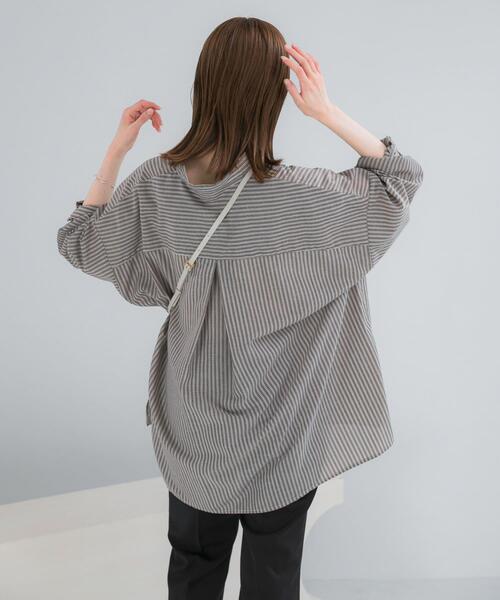 URBAN RESEARCH ROSSO WOMEN（アーバンリサーチ　ロッソ）の「『WEB/一部店舗限定』『UR TECH Smart Linen Touch』イージーリネンオーバーシャツ（シャツ/ブラウス・レディース・ブラウン系その他/ライトピンク/ネイビー・FREE）」の13枚目の写真