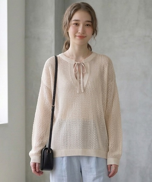 Muscat(マスカット)の「キーネックMIXメッシュプルオーバー(ニット/セーター・レディース・ライトグレー/ピンク/クリーム・F)」の1枚目の写真