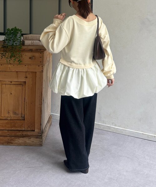 Thevon(ゼボン)の「裾バルーンボートネック裏毛プルオーバー(Tシャツ/カットソー・レディース・グレー/イエロー/ライトグレー・FREE)」の7枚目の写真