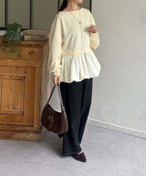 Thevon(ゼボン)の「裾バルーンボートネック裏毛プルオーバー(Tシャツ/カットソー・レディース・グレー/イエロー/ライトグレー・FREE)」の9枚目の写真