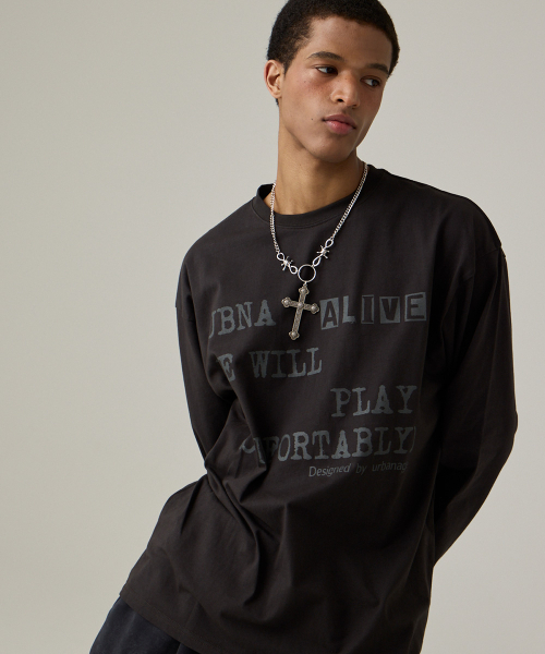 URBANAGE（アーバンエイジ）の「ALIVE ロングスリーブチャコール（Tシャツ/カットソー・レディース・その他・MEDIUM/LARGE）」の3枚目の写真