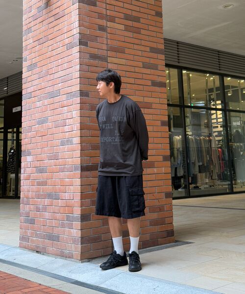 URBANAGE(アーバンエイジ)の「ALIVE ロングスリーブチャコール(Tシャツ/カットソー・レディース・その他・MEDIUM/LARGE)」の7枚目の写真