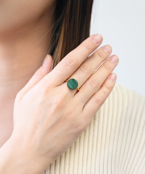 sowi（ソーイ）の「高級感と存在感あふれる｜SV925　マラカイト ゴールドリング（リング・レディース・ゴールド・#13）」の8枚目の写真