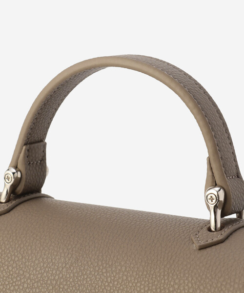 ORCIVAL（オーシバル）の「ORCIVAL | ダブルフェイスレザー ハンドバッグ UNISEX（ハンドバッグ・レディース・ブラウン系その他2/ブラック・-）」の8枚目の写真