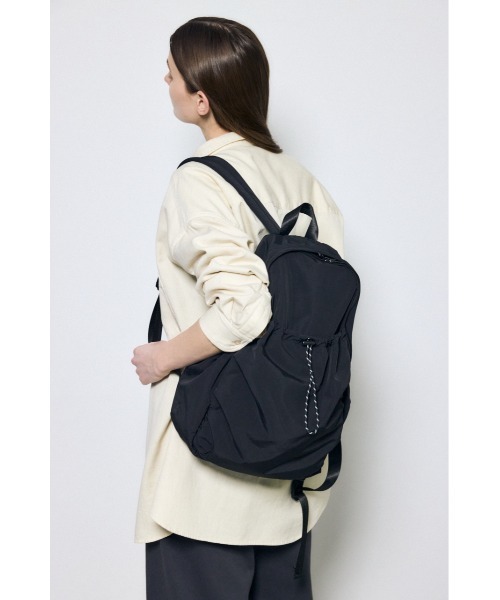 AZUL by moussy(アズールバイマウジー)の「フロントドロストリュック(バックパック/リュック・レディース・ブラック/アイボリー・FREE)」の14枚目の写真