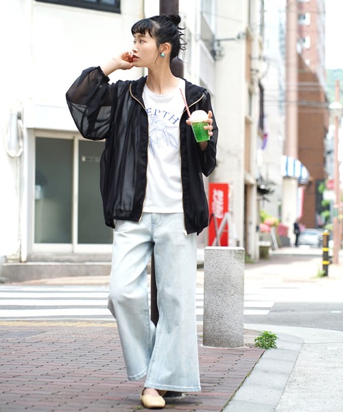 KOBE LETTUCE（コウベレタス）の「シアーブルゾン［フーディー］（ブルゾン・レディース・ブラック/グレイッシュベージュ・フリー）」の10枚目の写真