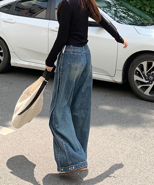 &soiree(アンドソワレ)の「ハイウエストサイドラインワイドデニムパンツ(デニムパンツ・レディース・インディゴブルー・SMALL/MEDIUM/LARGE/X-LARGE)」の2枚目の写真