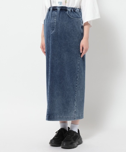 LEPSIM（レプシィム）の「【産前・産後対応】マタニティ／カットデニムナロースカート　639087（マタニティウェア/グッズ・レディース・ブルー/インディゴブルー・FREE）」の4枚目の写真