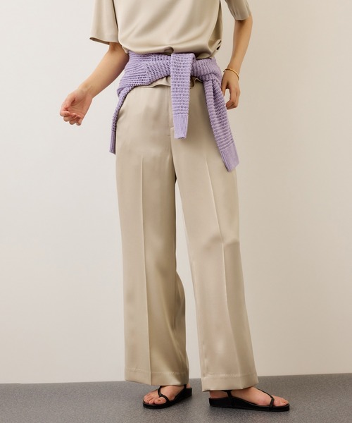 ROPE'(ロペ)の「ドレープサテンイージーパンツ/セットアップ対応・イージーケア(その他パンツ・レディース・イエロー系その他3/ブラック/ベージュ・36/38)」の9枚目の写真