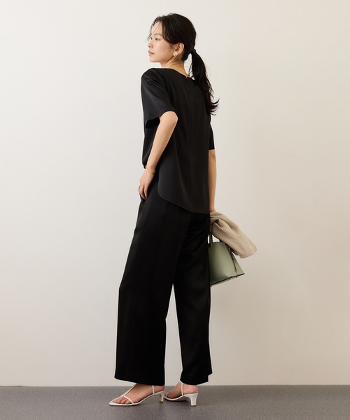 ROPE'(ロペ)の「ドレープサテンイージーパンツ/セットアップ対応・イージーケア(その他パンツ・レディース・イエロー系その他3/ブラック/ベージュ・36/38)」の16枚目の写真