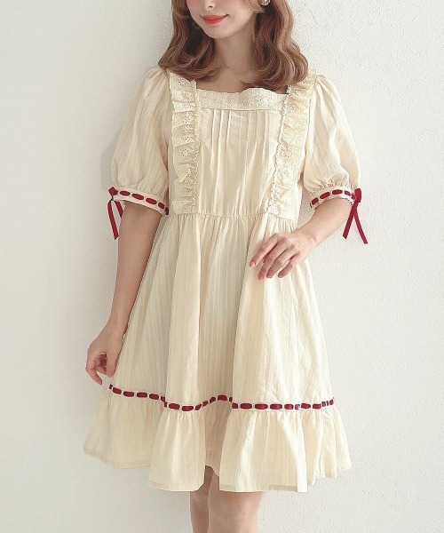 F i.n.t（フィント）の「はしごリボンコットンレースミニワンピース（ワンピース・レディース・ライトベージュ/オフホワイト・FREE）」の6枚目の写真