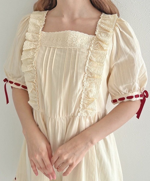 F i.n.t（フィント）の「はしごリボンコットンレースミニワンピース（ワンピース・レディース・ライトベージュ/オフホワイト・FREE）」の7枚目の写真