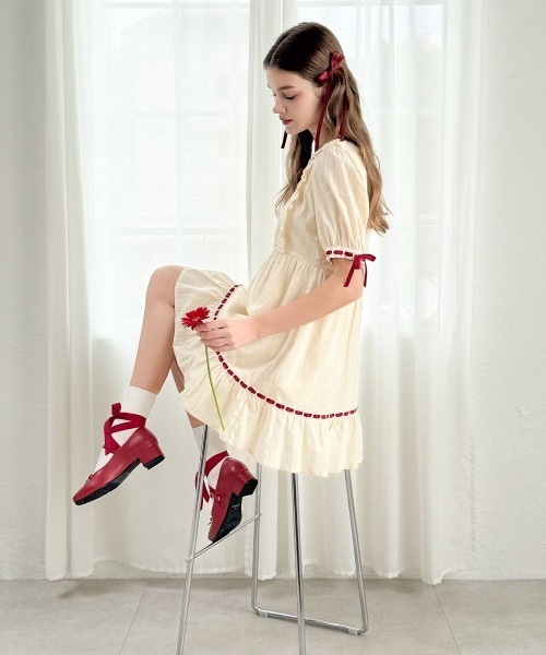 F i.n.t（フィント）の「はしごリボンコットンレースミニワンピース（ワンピース・レディース・ライトベージュ/オフホワイト・FREE）」の21枚目の写真