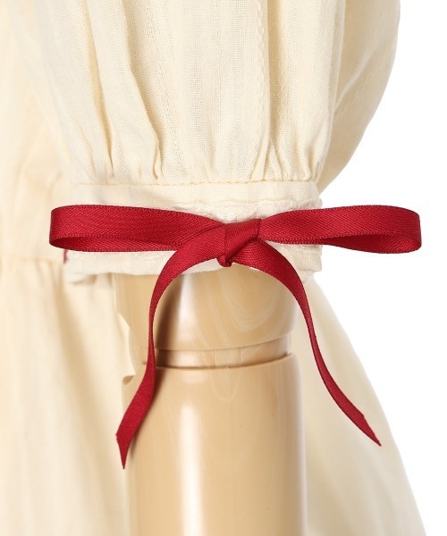 F i.n.t（フィント）の「はしごリボンコットンレースミニワンピース（ワンピース・レディース・ライトベージュ/オフホワイト・FREE）」の14枚目の写真