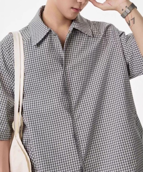 FreeZone(フリーゾーン)の「ギンガムチェック ドローコードデザイン ルーズシルエット半袖シャツ(シャツ/ブラウス・メンズ・ブルー/ブラック/ホワイト/ネイビー・F)」の7枚目の写真