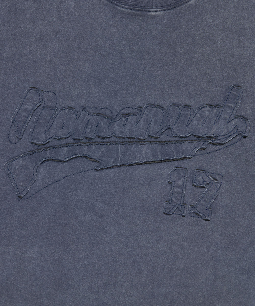 NOMANUAL(NOMANUAL)の「APPLIQUE T-SHIRT (WOMAN) - WASHED NAVY(Tシャツ/カットソー・レディース・その他・LARGE/MEDIUM/SMALL)」の2枚目の写真