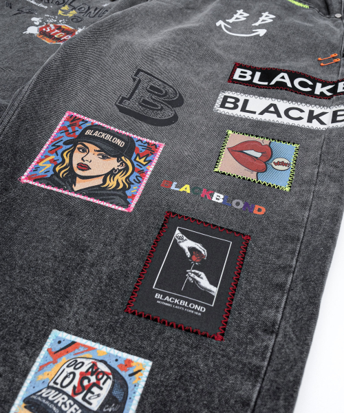 BLACK BLOND（ブラック ブロンド）の「ビビディポップクラッシュマルチパッチデニムパンツ（ヴィンテージブラック）（デニムパンツ・レディース・その他・SMALL/MEDIUM/LARGE/X-LARGE/XX-LARGE）」の4枚目の写真