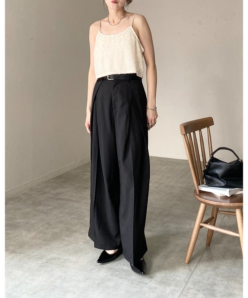 She's Closet(シーズクローゼット)の「ショート丈 ラメ ネップヤーン ジャガード キャミソール ビスチェ(キャミソール・レディース・ブラック/アイボリー・FREE)」の8枚目の写真