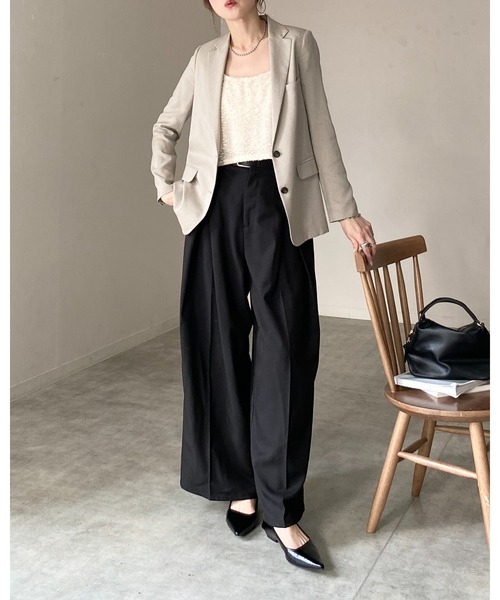 She's Closet(シーズクローゼット)の「ショート丈 ラメ ネップヤーン ジャガード キャミソール ビスチェ(キャミソール・レディース・ブラック/アイボリー・FREE)」の9枚目の写真